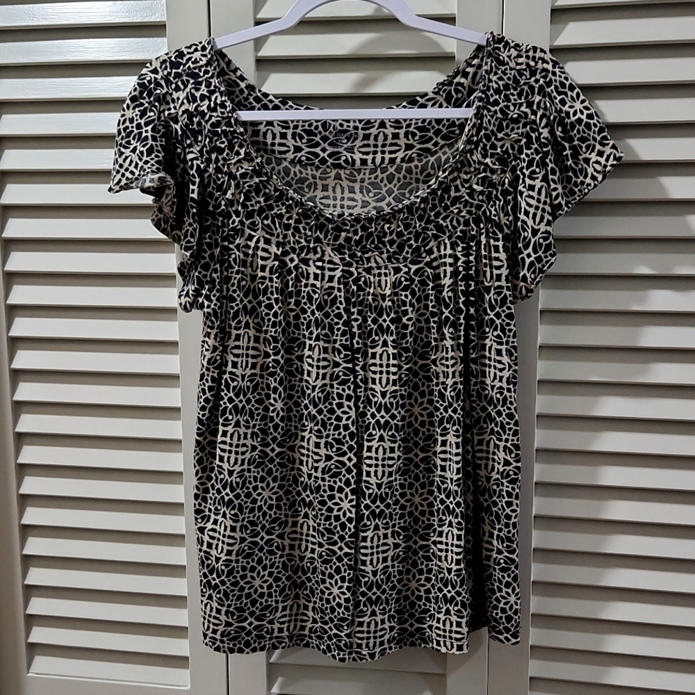Black and Cream Elle Scoop Neck Top